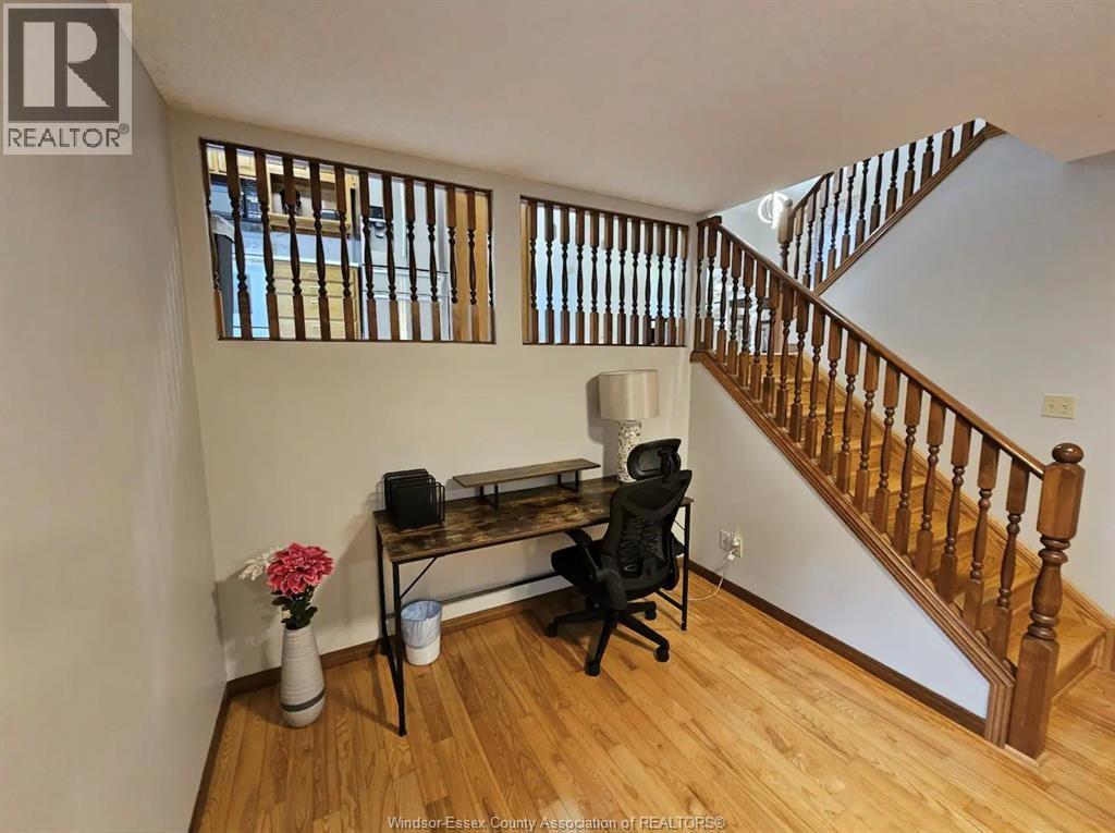1237 Kenwick Way Property Photo 7