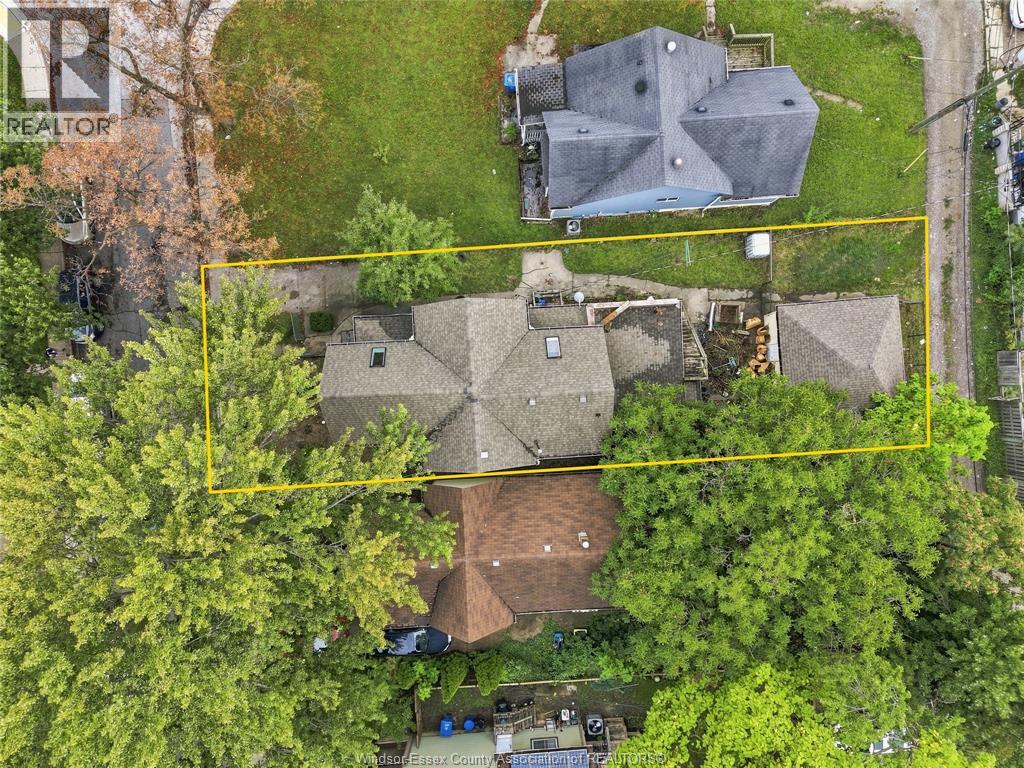 377 Parent Property Photo 3