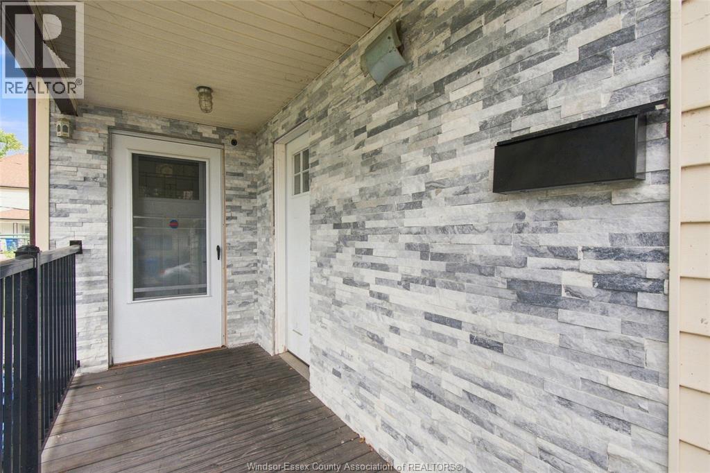 377 Parent Property Photo 7