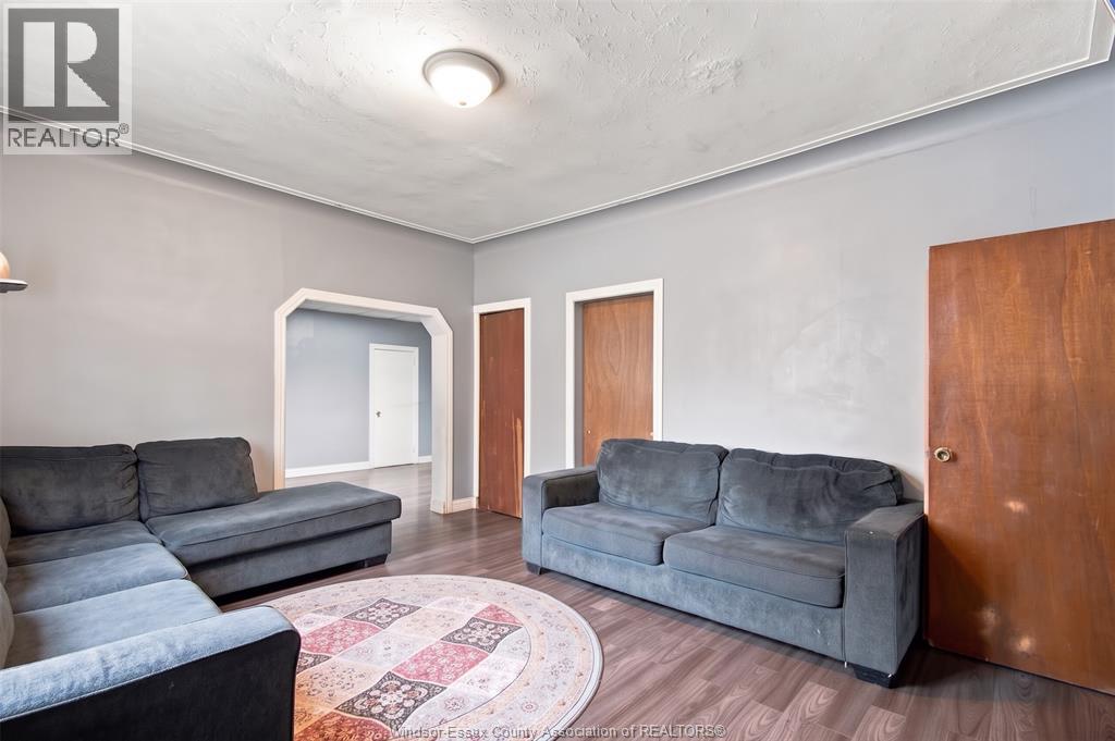 377 Parent Property Photo 10
