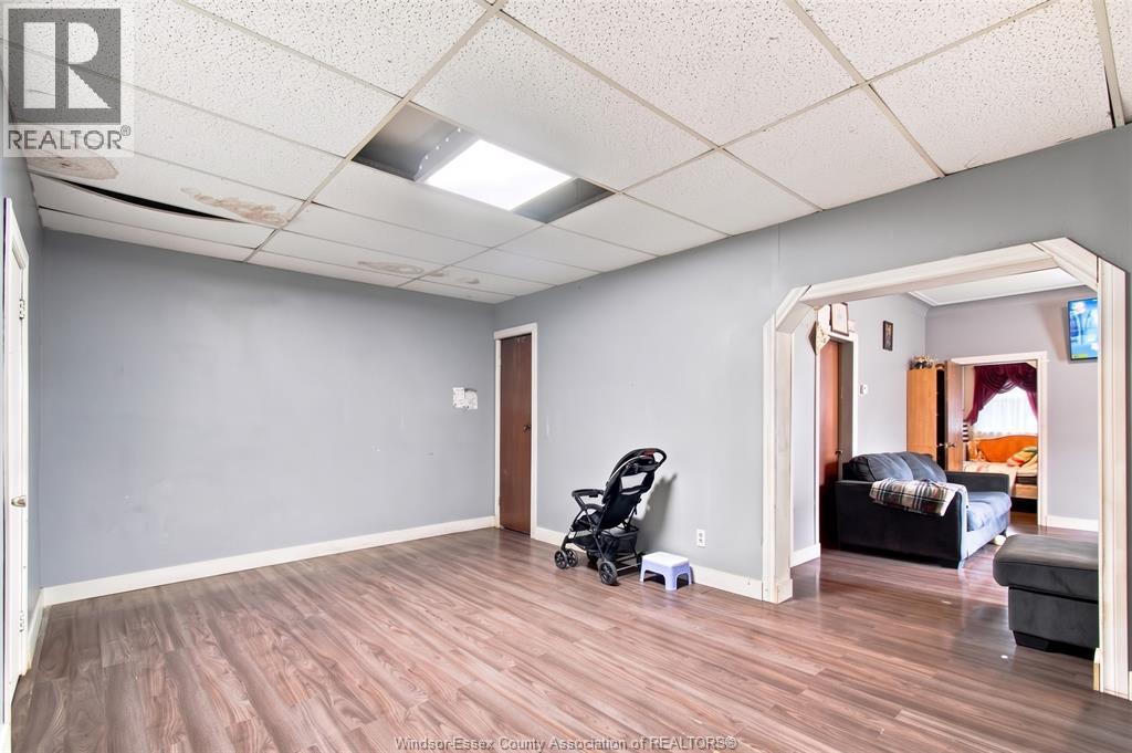 377 Parent Property Photo 11