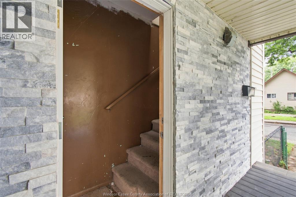 377 Parent Property Photo 21