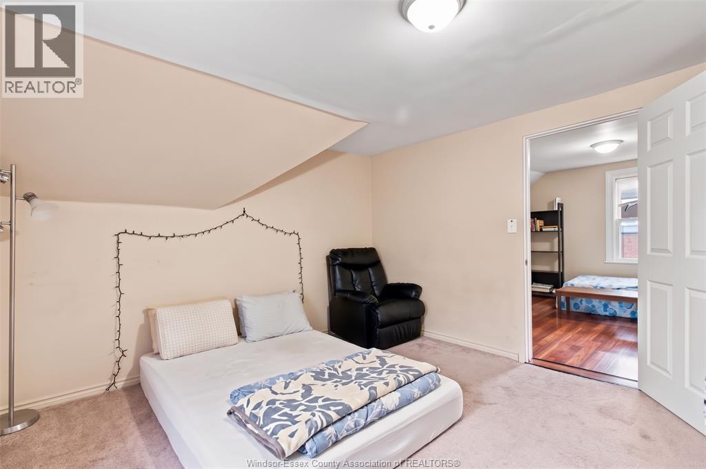 377 Parent Property Photo 28