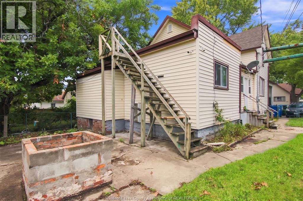 377 Parent Property Photo 33