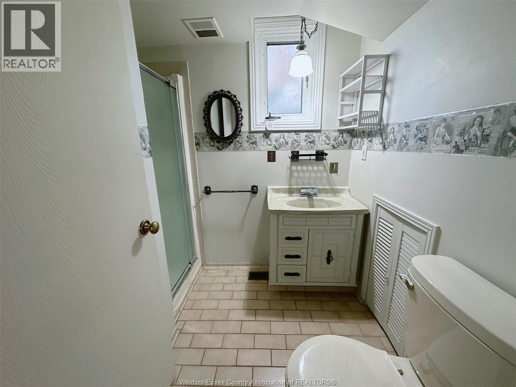3240 Askin Avenue Unit# Lower Property Photo 5
