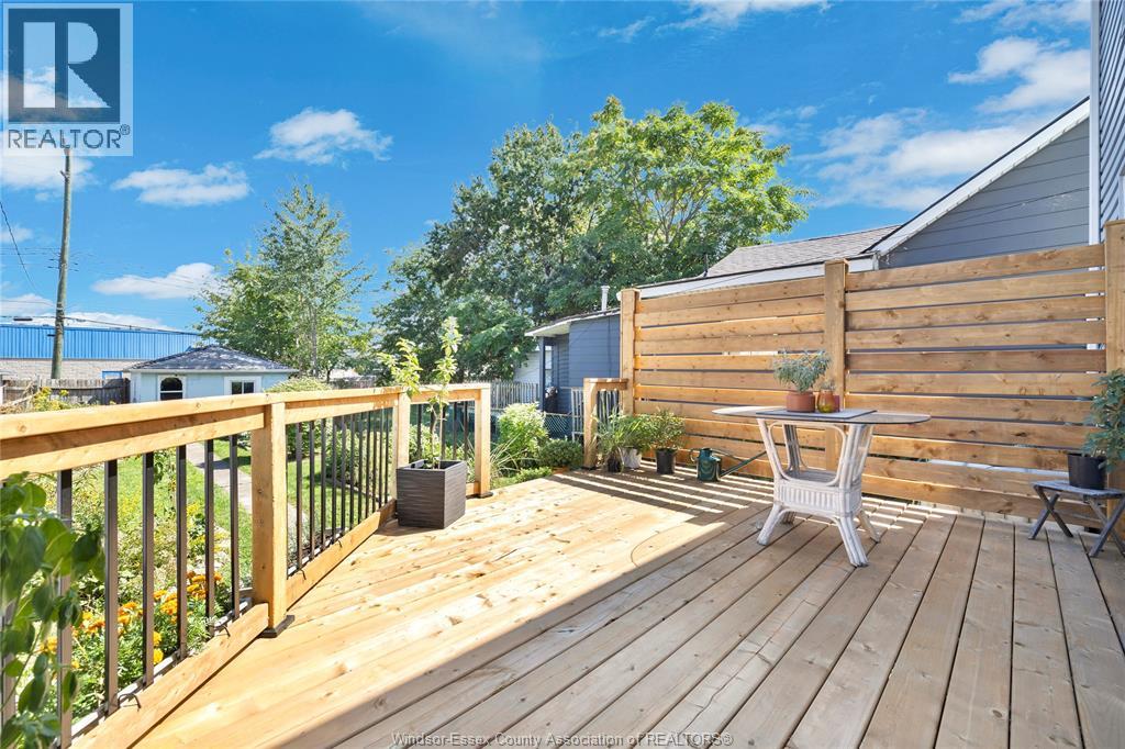916 Windsor Avenue Property Photo 13