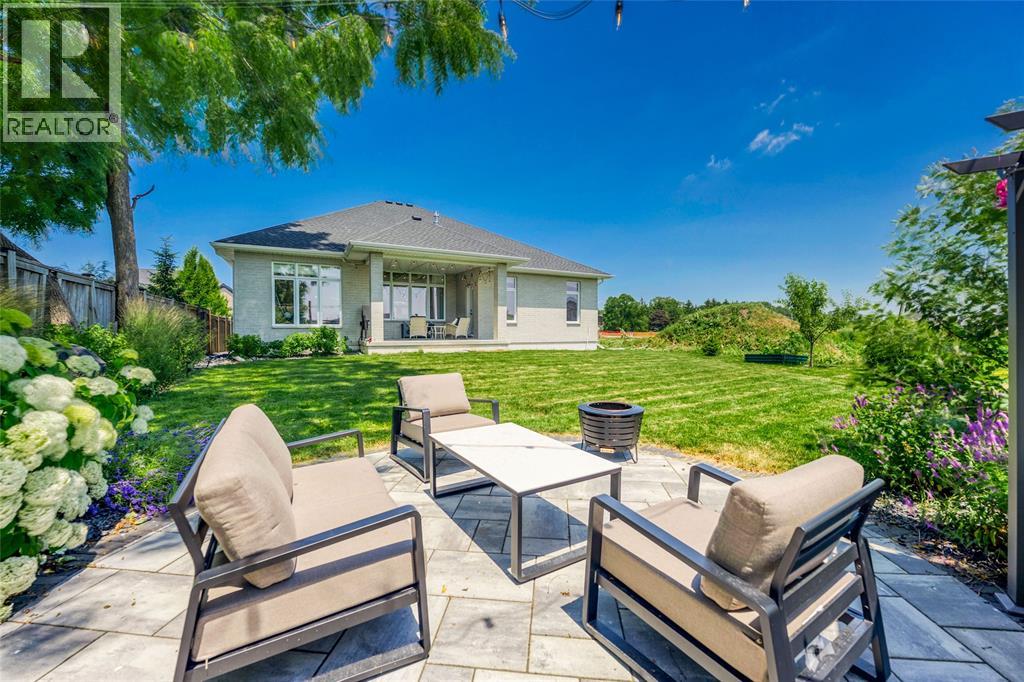 1035 Bratanek Boulevard Property Photo 7