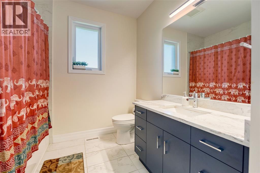 1035 Bratanek Boulevard Property Photo 29