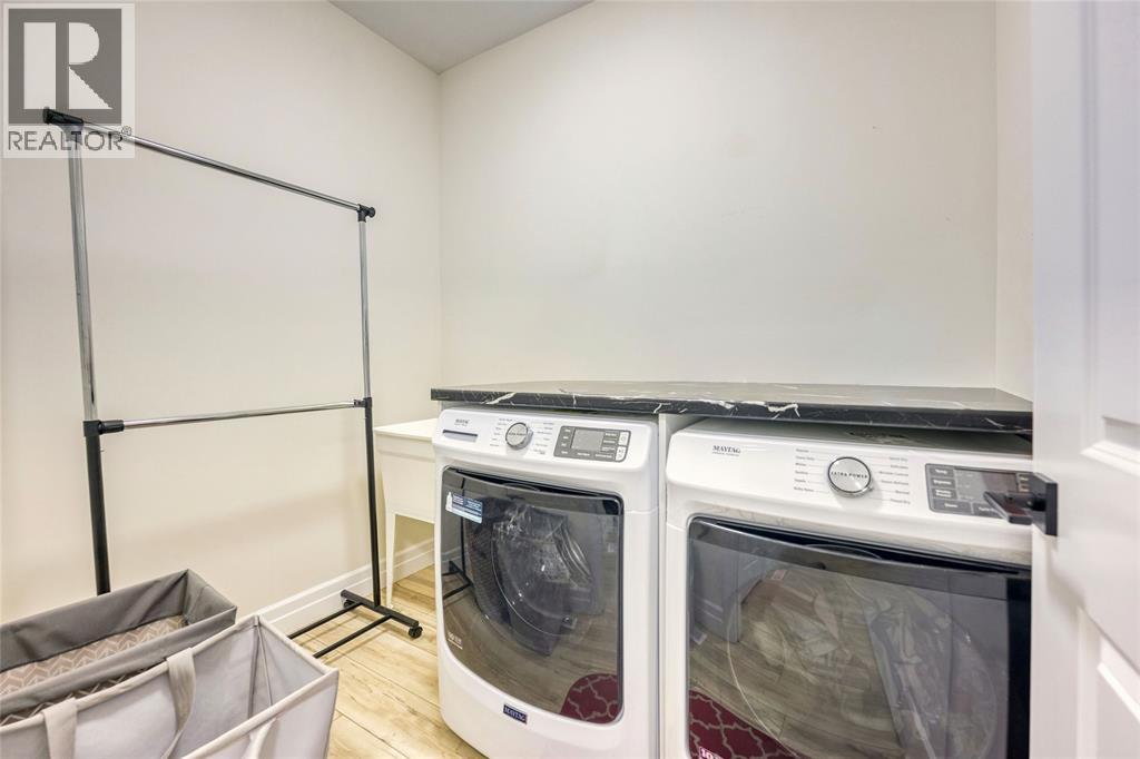 1035 Bratanek Boulevard Property Photo 31