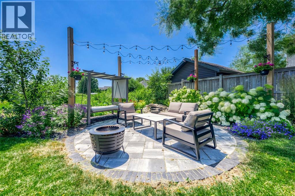 1035 Bratanek Boulevard Property Photo 43