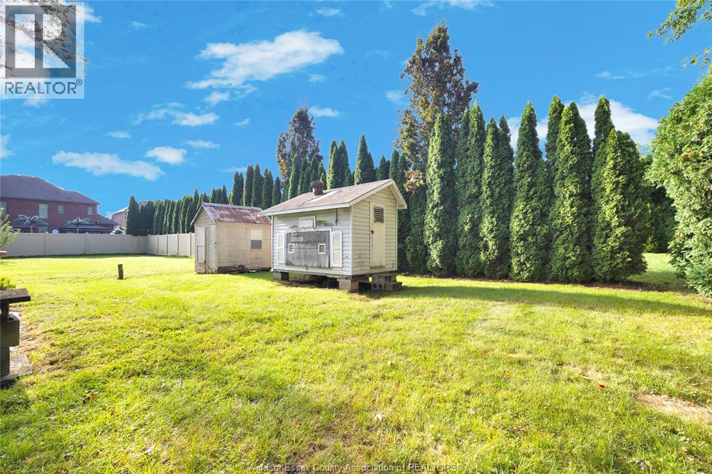 1262 Reaume Road Property Photo 11