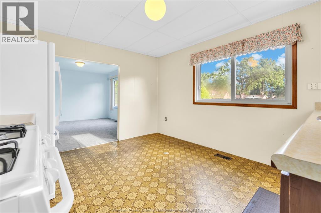 1262 Reaume Road Property Photo 15