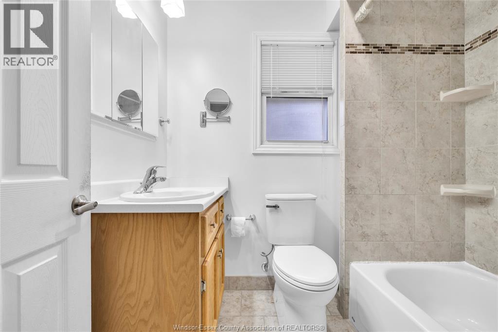 1262 Reaume Road Property Photo 22