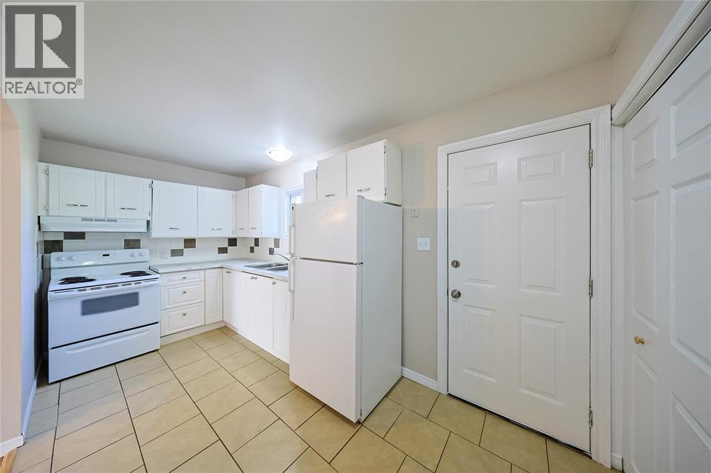 253 Hampton Avenue Property Photo 7
