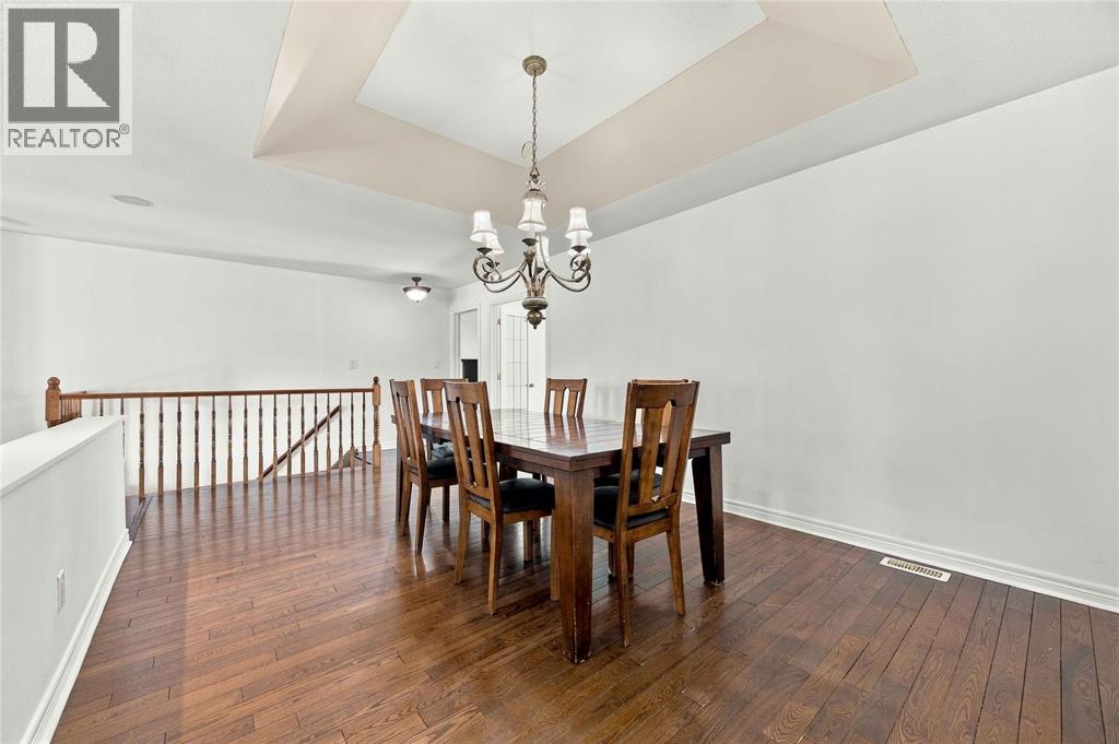 612 Graycliff Drive Property Photo 5
