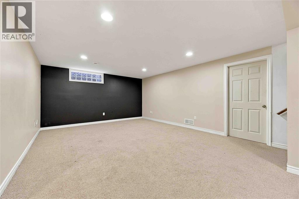 612 Graycliff Drive Property Photo 23
