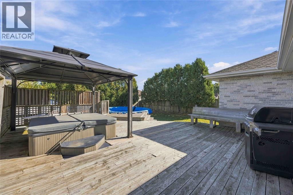 612 Graycliff Drive Property Photo 42