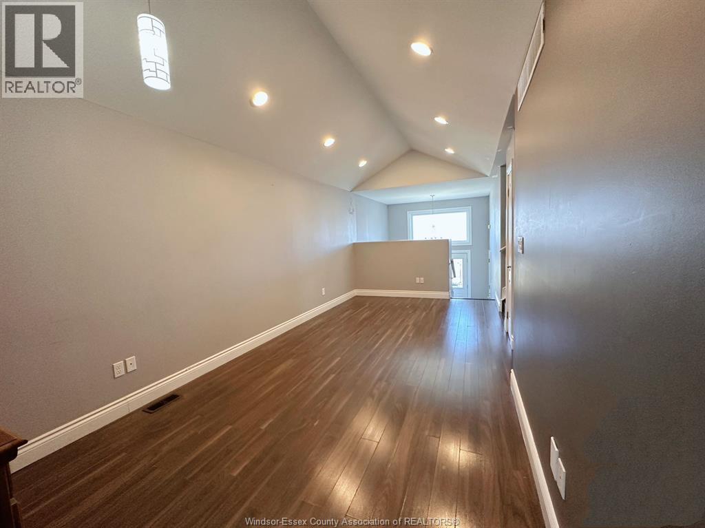 1977 Northway Avenue Unit# Upper Property Photo 4