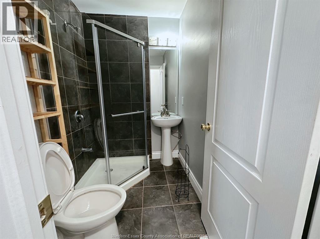 1977 Northway Avenue Unit# Upper Property Photo 12
