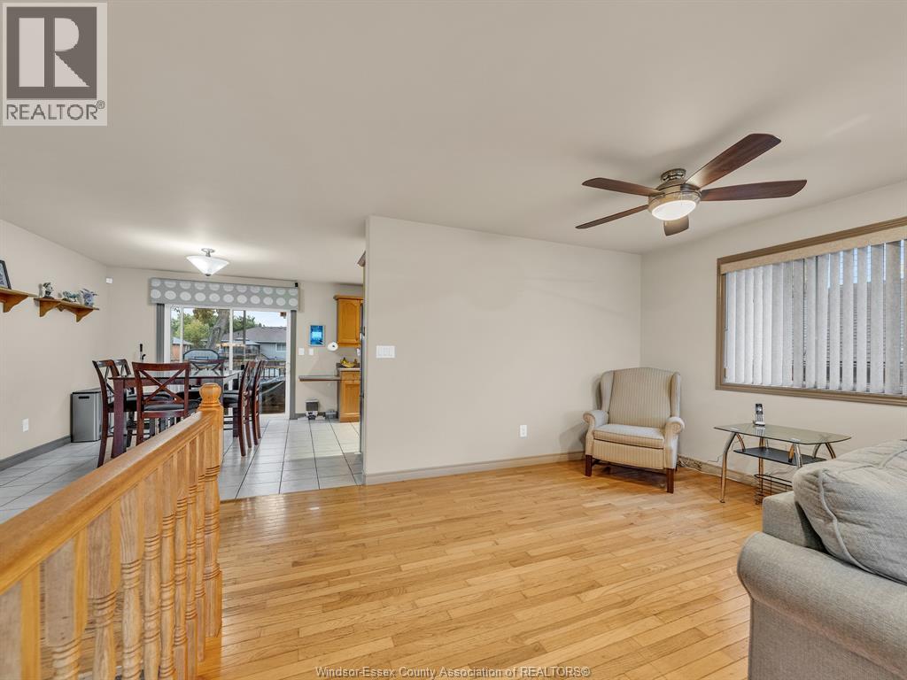 9 Lyle Street Property Photo 6