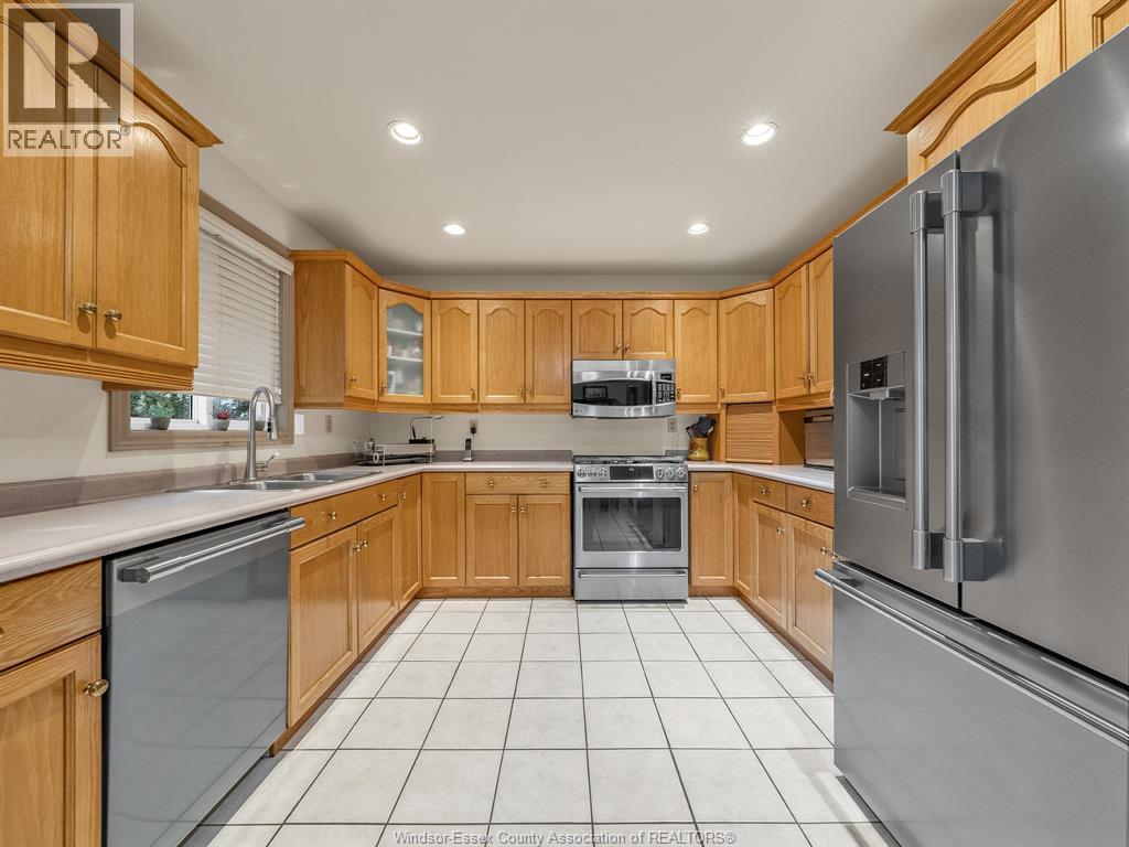 9 Lyle Street Property Photo 8