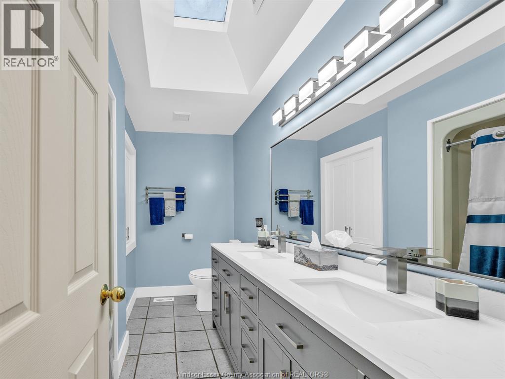 9 Lyle Street Property Photo 12