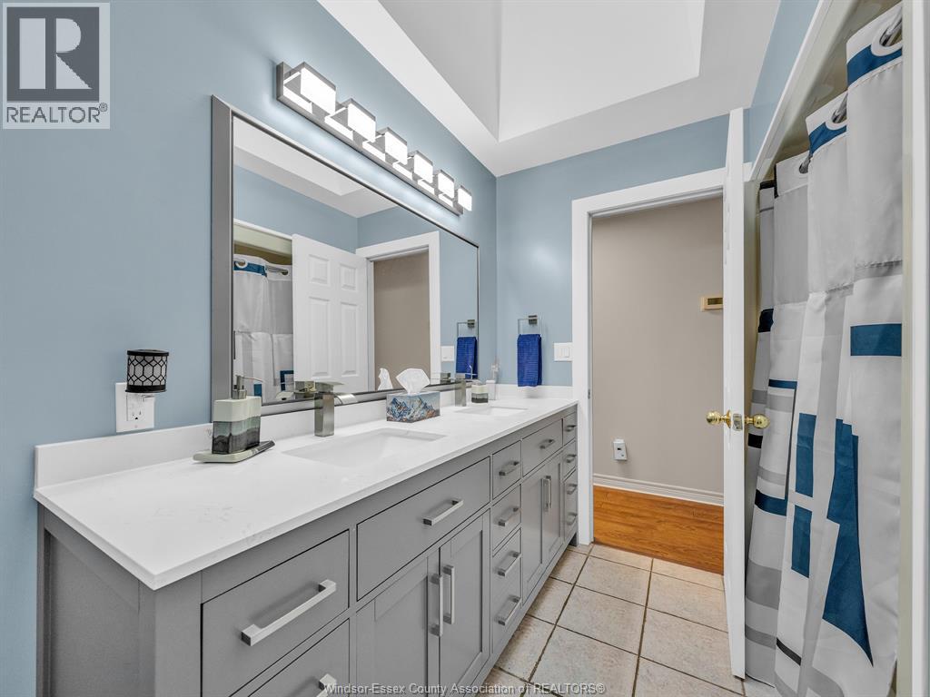 9 Lyle Street Property Photo 13