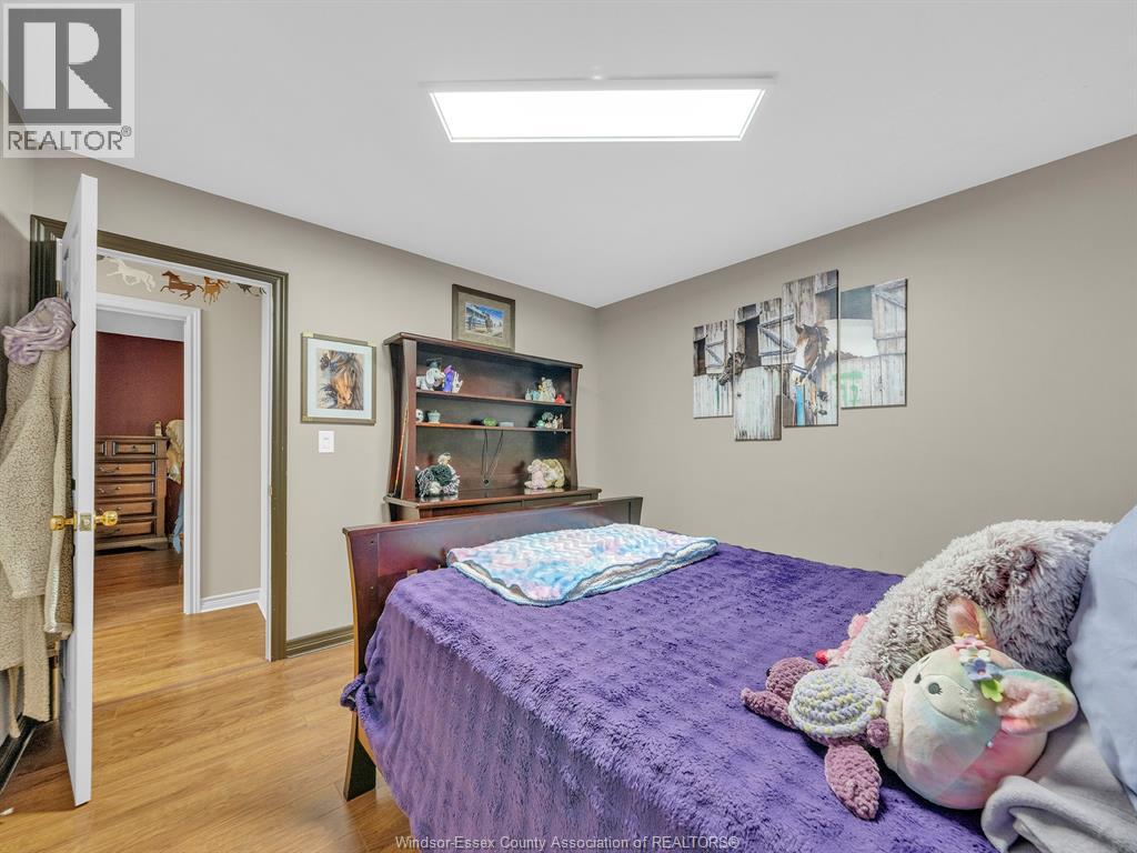 9 Lyle Street Property Photo 17