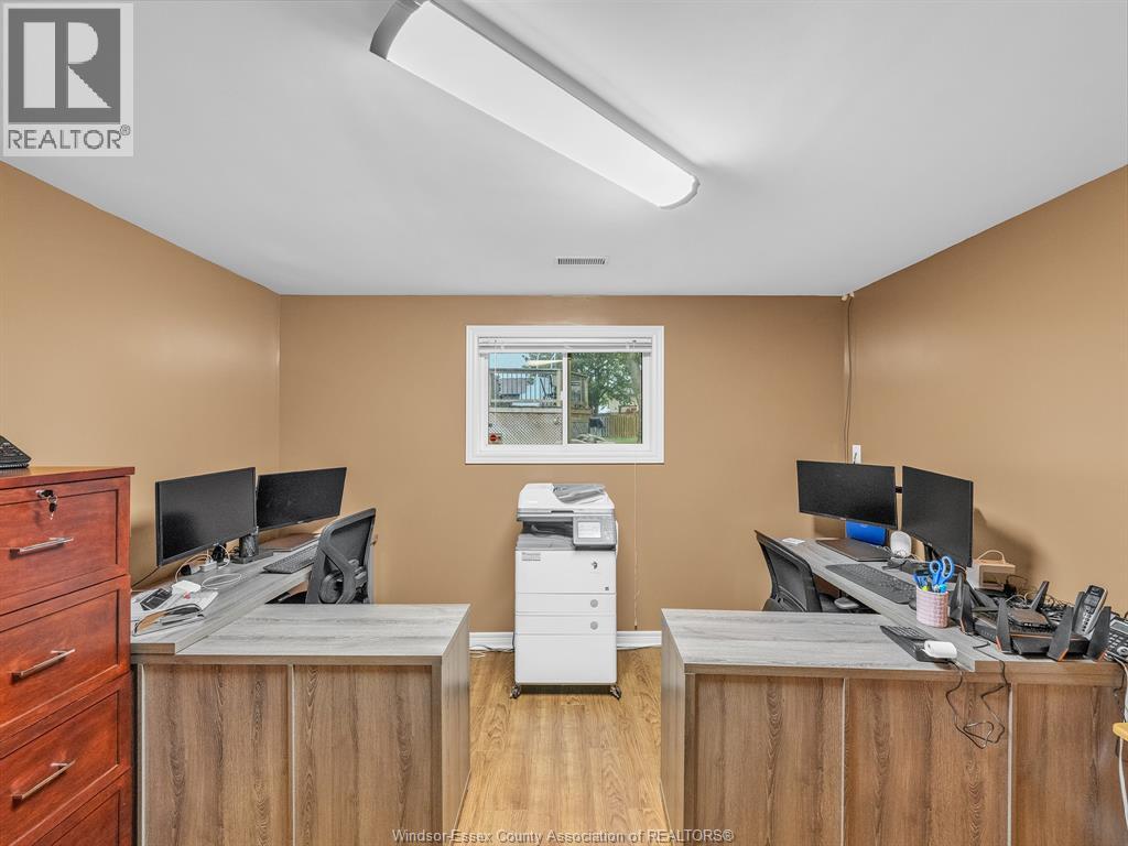 9 Lyle Street Property Photo 27