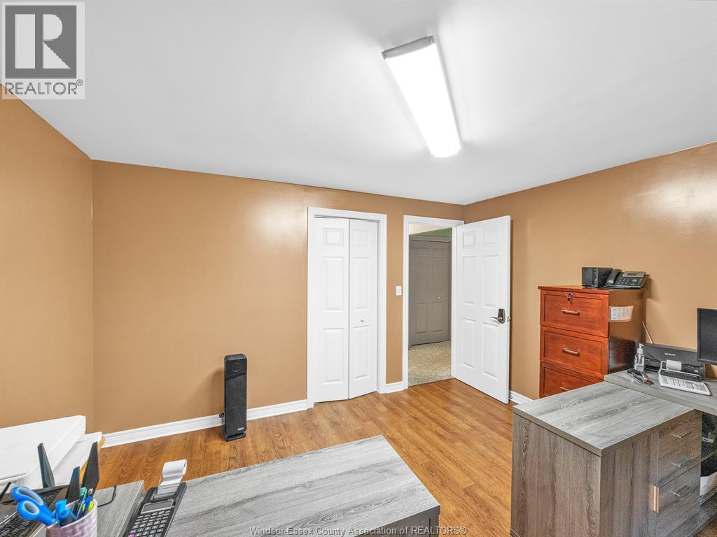 9 Lyle Street Property Photo 28