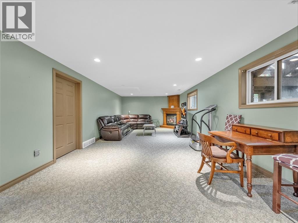 9 Lyle Street Property Photo 29