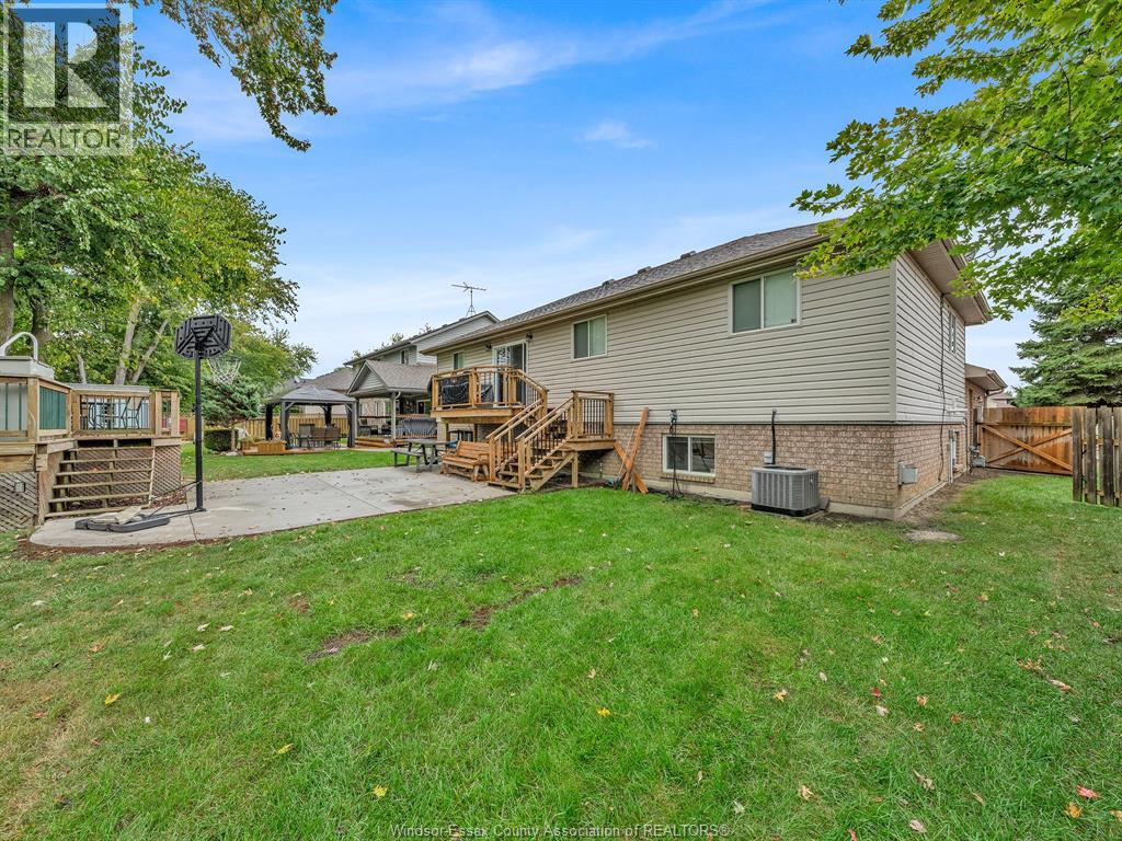 9 Lyle Street Property Photo 35