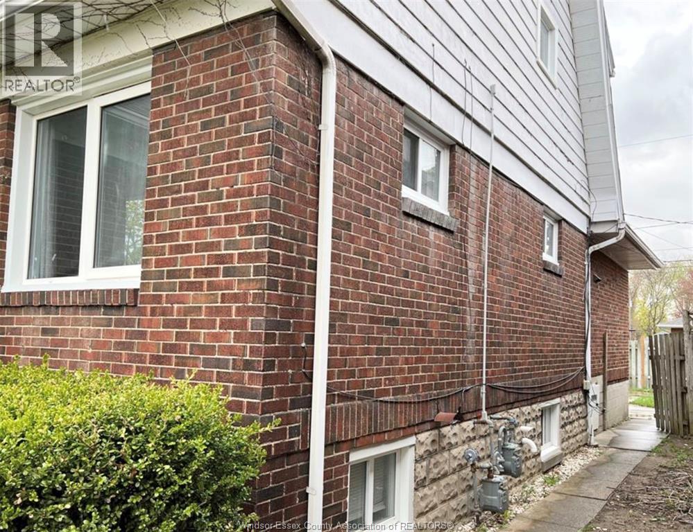 2316-2318 Chilver Property Photo 34