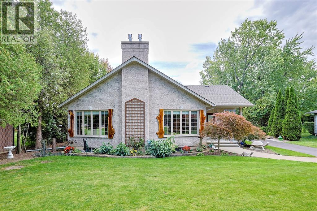 5121 Lakeshore Road Property Photo 1