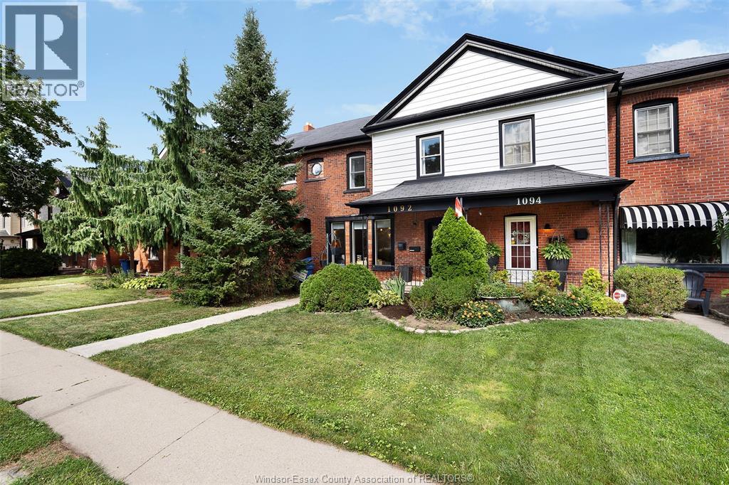 1092 Monmouth Road Property Photo 1