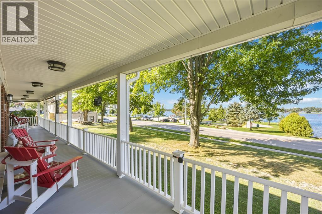 1186 St. Clair Parkway Property Photo 8