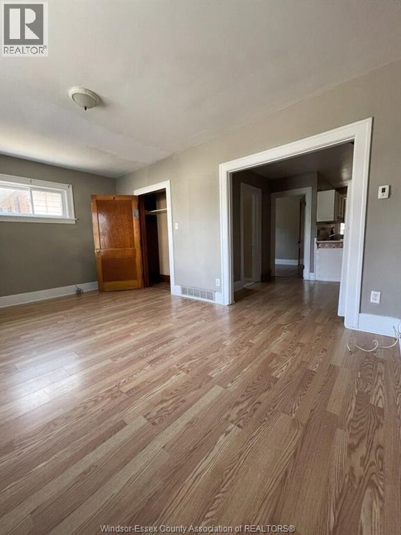 723 Parent Property Photo 5