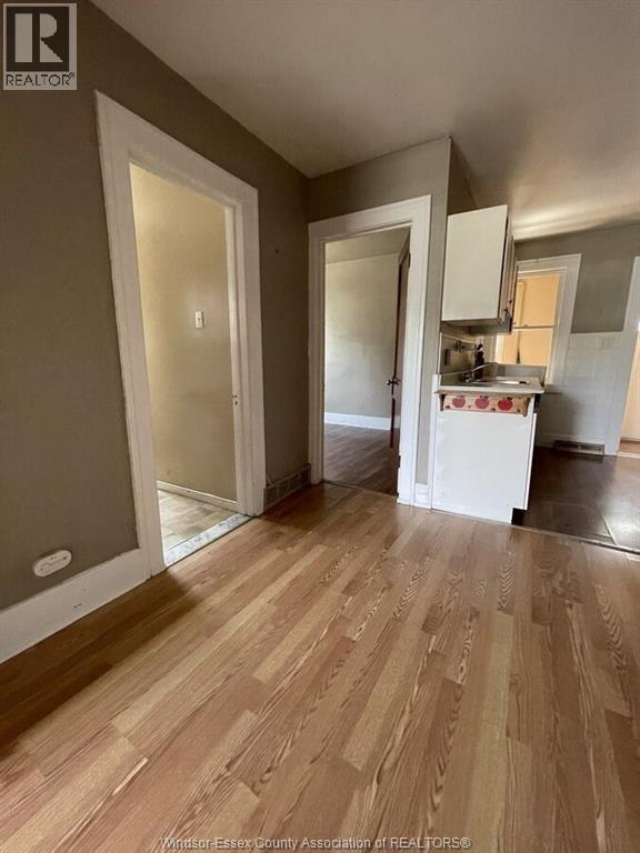 723 Parent Property Photo 11