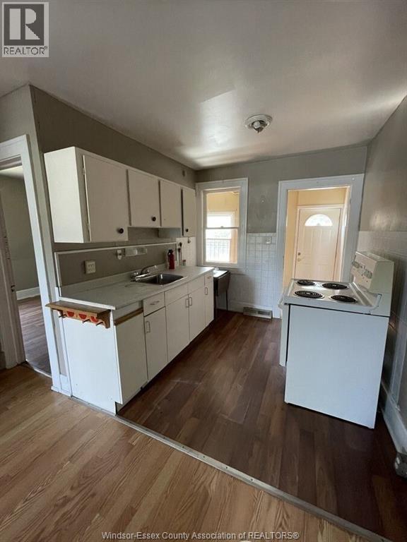 723 Parent Property Photo 17