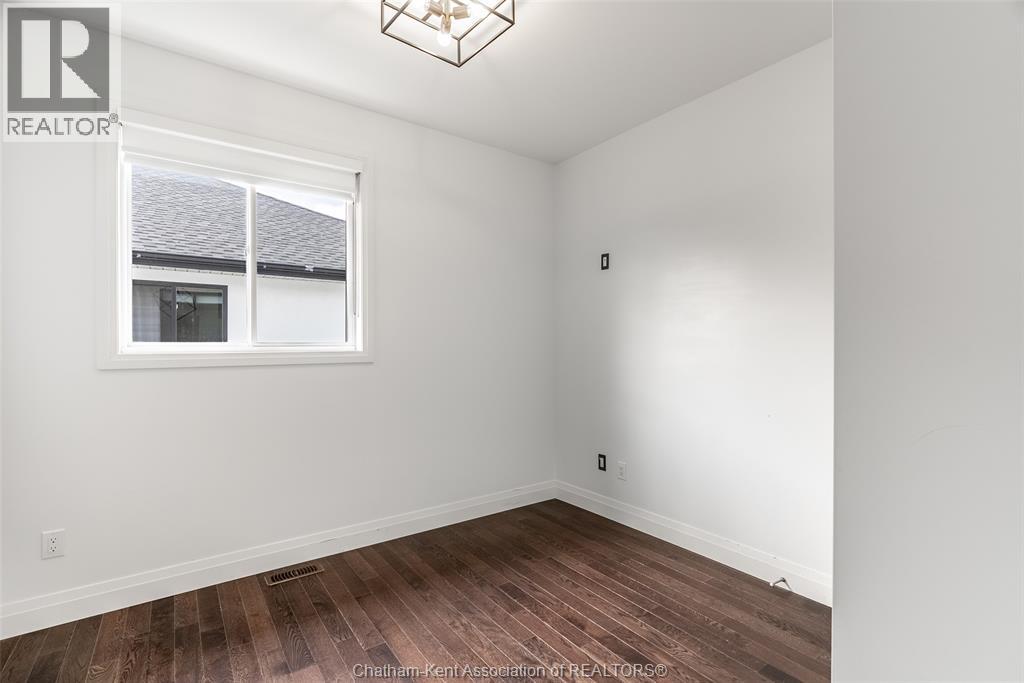 115 Davis Street Property Photo 18