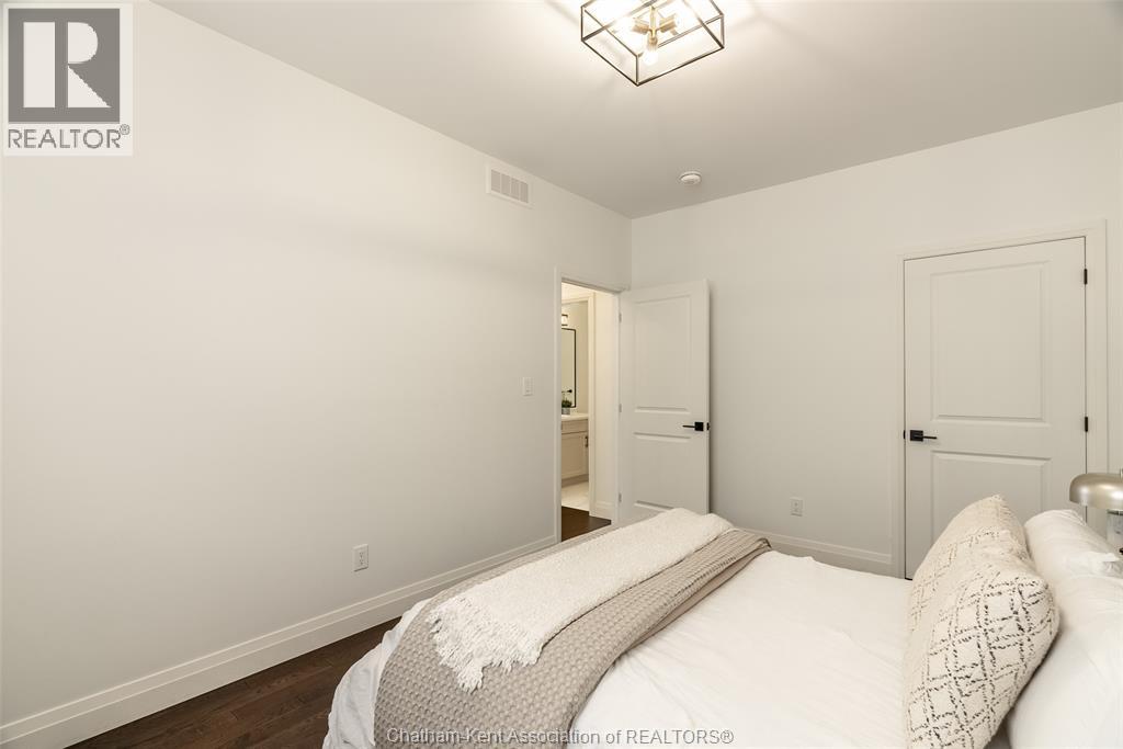 115 Davis Street Property Photo 21