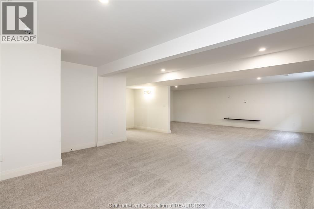 115 Davis Street Property Photo 24