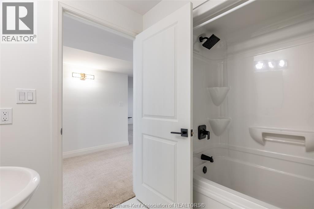 115 Davis Street Property Photo 29