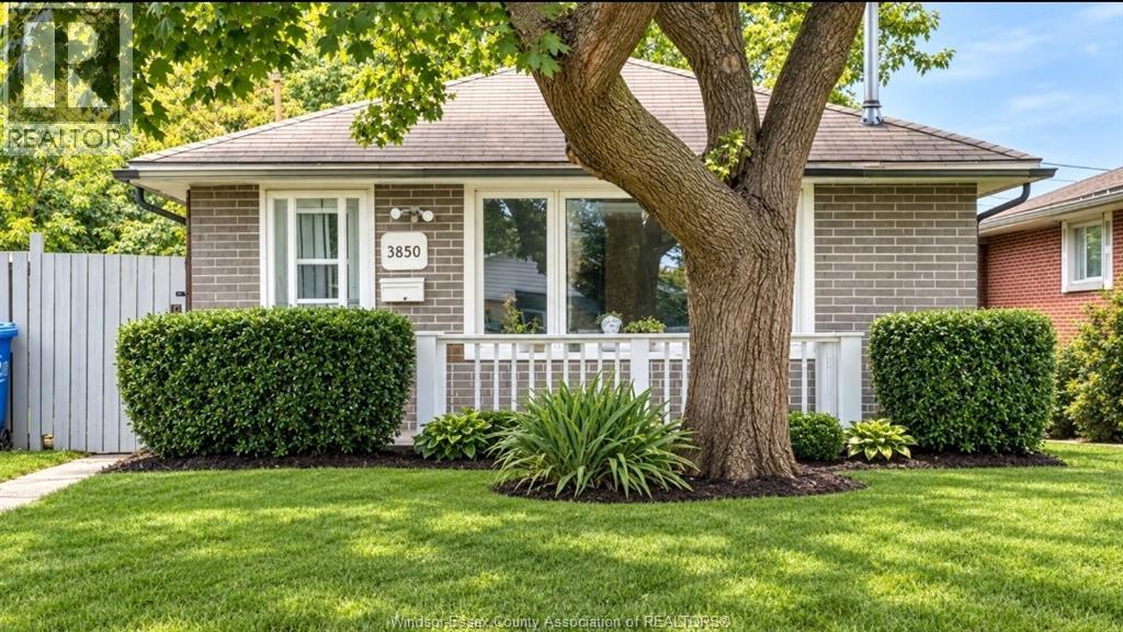 3850 Reginald Property Photo 1