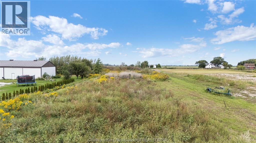 5269 Tecumseh Line Property Photo 7