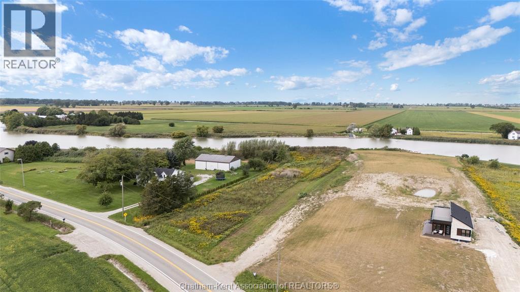 5269 Tecumseh Line Property Photo 10
