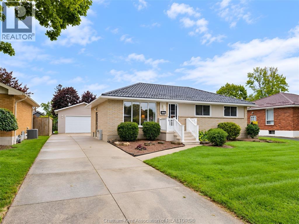 84 Holland AVENUE