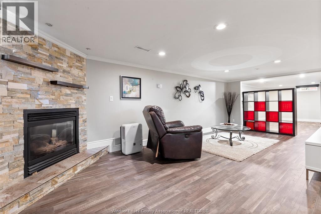 462 Dormar Drive Property Photo 16
