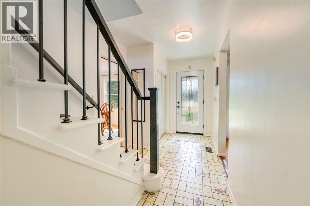 1354 Severin Drive North Property Photo 13