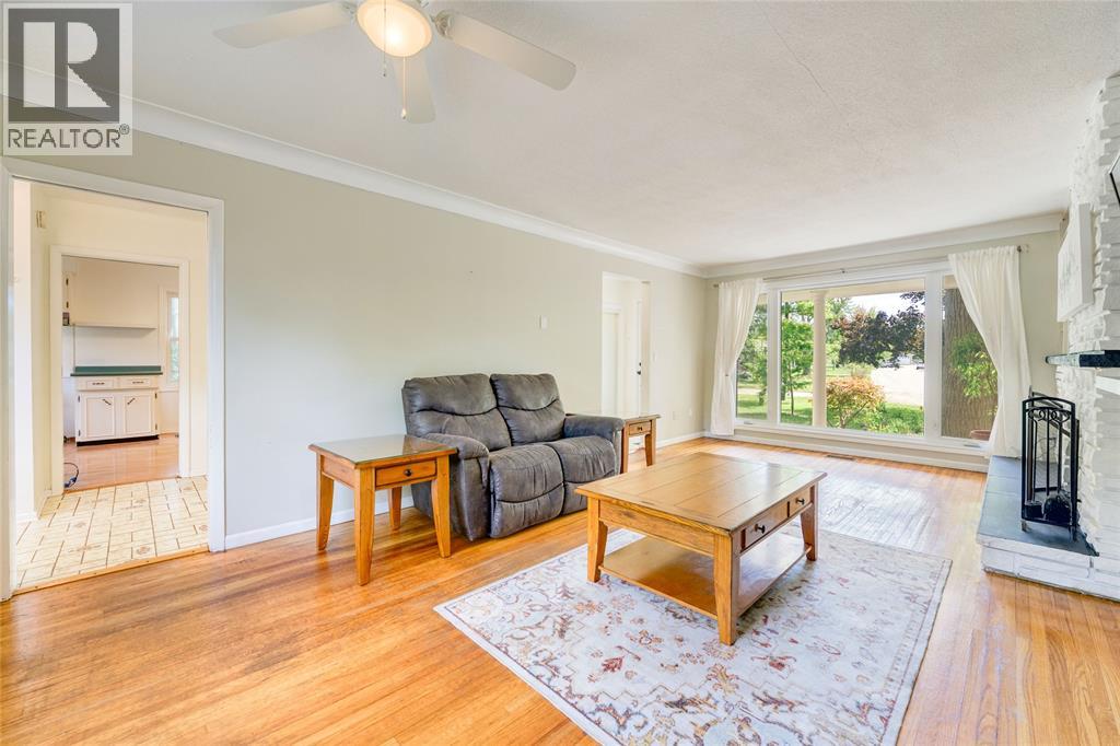 1354 Severin Drive North Property Photo 16